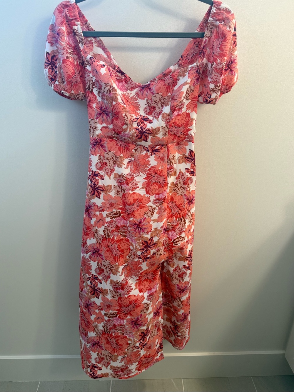 Hello Molly Coral and Pink Floral Puff-Sleeve Midi Dress